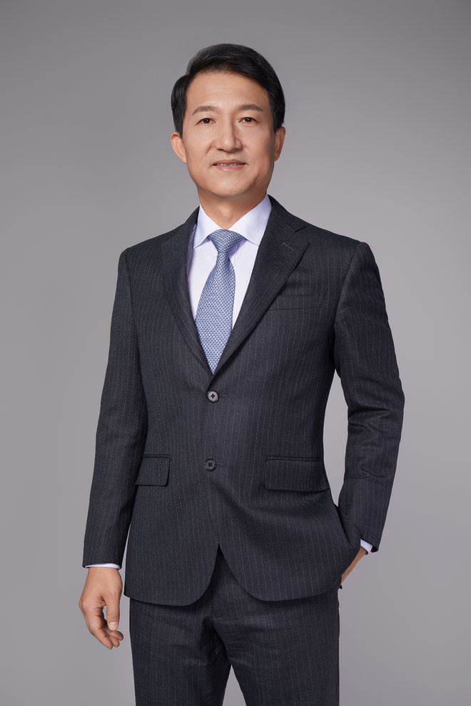 中欧选手突破难关，奋勇前行的简单介绍