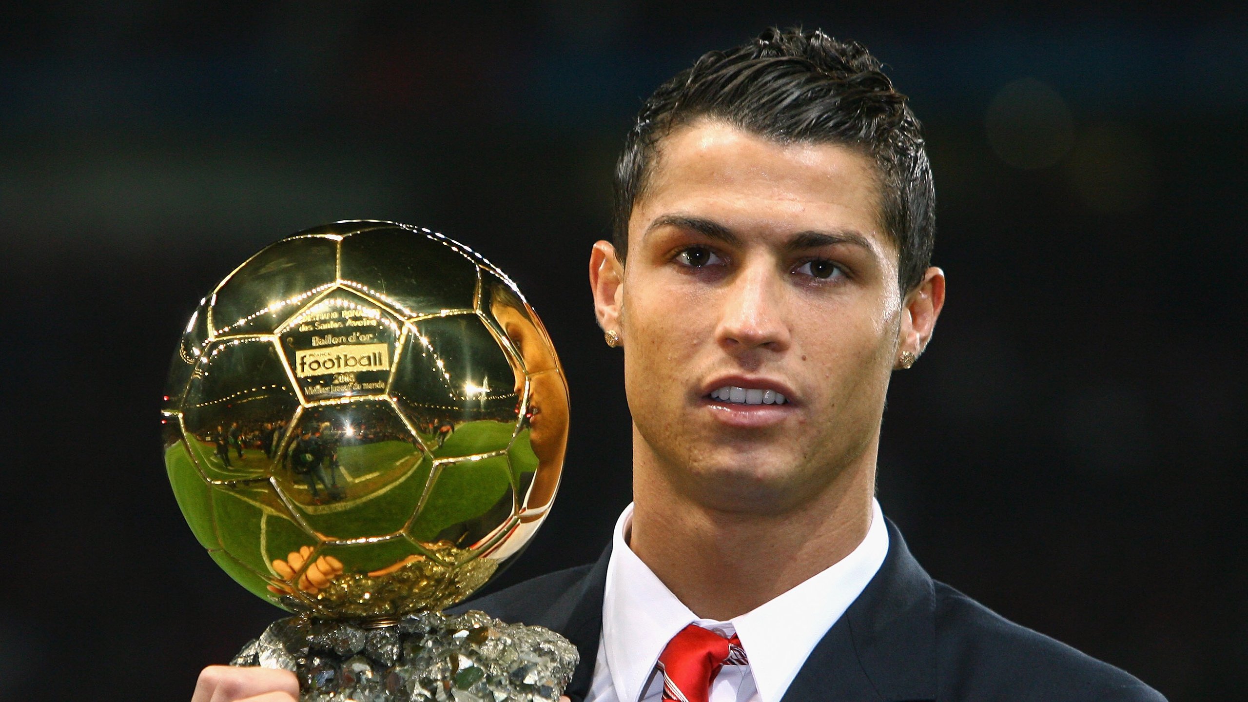 洛杉矶湖人主帅放话：温网次回合必胜辽宁男篮，姆巴佩冷笑回应